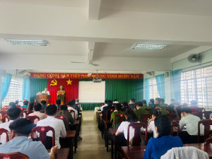 KHAI GIANG LOP BOI DUONG NHAN THUC VE DANG doc