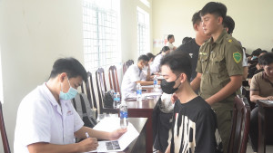 NHON TRACH KHAM SO TUYEN NVQS CHO HON 1650 THANH NIEN docx