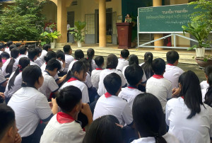 Công an xã Nhơn Trạch tuyên truyền phòng chống bạo lực học đường và an ninh mạng tại Trường THCS Phú Hội