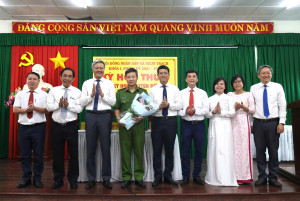 Kỳ họp lần thứ 4 HĐND xã Nhơn Trạch: Thông qua các nghị...