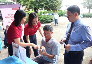 Xã Nhơn Trạch đẩy mạnh xây dựng chính quyền số phục vụ người dân và phát triển kinh tế số