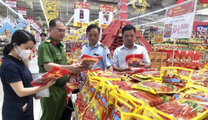 Tăng cường công tác đảm bảo an toàn thực phẩm trong dịp tết Nguyên đán năm 2026 trên địa bàn xã Nhơn Trạch docx