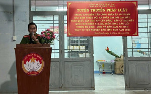 Công an xã Nhơn Trạch tổ chức tuyên truyền, phổ biến pháp luật cho Nhân dân ấp Bến Cam