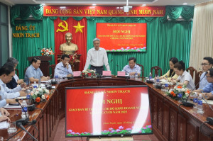 Hội nghị giao ban Bí thư các Chi bộ Khối Doanh nghiệp 06...