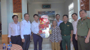 Lãnh đạo xã Nhơn Trạch thăm, chúc Tết các cơ sở tôn giáo và...