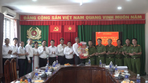 Lãnh đạo xã Nhơn Trạch thăm, chúc Tết lực lượng quân sự,...