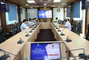 XÃ NHƠN TRẠCH THAM DỰ TẬP HUẤN HƯỚNG DẪN SỬ DỤNG HỆ THỐNG THÔNG TIN BÁO CÁO (LRIS) PHỤC VỤ CÔNG TÁC BẦU CỬ