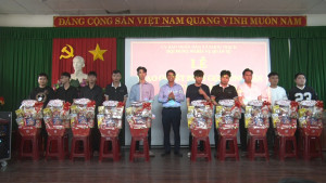 Hội đồng Nghĩa vụ Quân sự xã Nhơn Trạch trao Quyết định nhập ngũ cho thanh niên trúng Tuyển Nghĩa vụ Quân sự năm 2026: