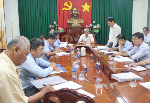 Lãnh đạo Đảng ủy xã nghe báo cáo tình hình thực hiện nhiệm vụ kinh tế – xã hội đầu năm 2026