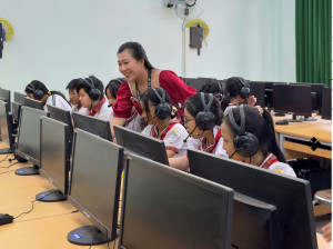 Cô giáo trẻ tận tâm với nghề, nhiệt huyết với công tác Đoàn