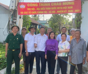 Ban ấp 3 vận động làm đường giao thông nông thôn