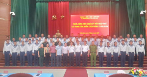 Xã Nhơn Trạch thăm, động viên chiến sĩ mới nhập ngũ tại các đơn vị huấn luyện