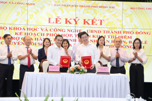 Phường Nhơn Trạch tham dự trực tuyến Hội nghị triển khai thí điểm hỗ trợ chuyển đổi số cho hộ kinh doanh