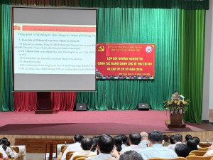 khai giảng lớp cấp ủy