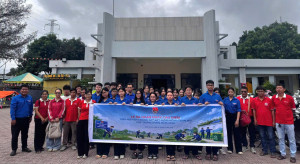 Tuổi trẻ phường Nhơn Trạch ra quân hưởng ứng Ngày cao điểm “...