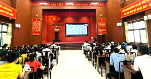 Phường Nhơn Trạch tham dự trực tuyến Hội nghị Báo cáo viên...