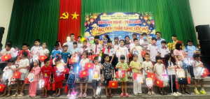 Phường Nhơn Trạch tổ chức chương trình Tết Trung thu “Lồng đèn thắp sáng ước mơ”