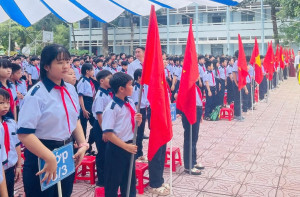 Các trường tại Nhơn Trạch tưng bừng khai giảng năm học mới...