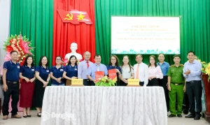ĐNNRTV ký kết hợp tác truyền thông với UBND xã Phú Hòa