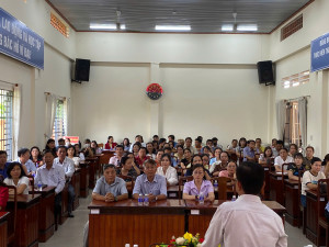 XÃ PHÚ HÒA  TỔ CHỨC HỘI NGHỊ LẤY Ý KIẾN VỀ ĐỀ ÁN SẮP XẾP, SÁP NHẬP CÁC TRƯỜNG PHỔ THÔNG CÔNG LẬP TRÊN ĐỊA BÀN