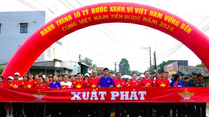 XÃ PHÚ HÒA TỔ CHỨC CHƯƠNG TRÌNH ĐI BỘ “CÙNG VIỆT NAM TIẾN BƯỚC” NĂM 2026
