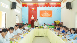 ĐOÀN KHẢO SÁT BAN DÂN TỘC HĐND THÀNH PHỐ GHI NHẬN, ĐÁNH GIÁ CAO KẾT QUẢ THỰC HIỆN CÔNG TÁC DÂN TỘC TẠI XÃ PHÚ HÒA