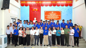 thanh niên 5