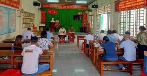 Tổ công tác số 4 của Ban Thường vụ Đảng ủy xã dự sinh hoạt thường kỳ tháng 9 năm 2025 tại Chi bộ Ấp Phú Lợi và ấp Phú Yên