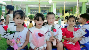 Thông báo về việc niêm yết công khai và lấy ý kiến nhân dân đối với ứng viên đề nghị xét tặng danh hiệu “Nhà giáo ưu tú”