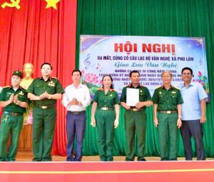 Xã Phú Lâm: tổ chức giao lưu văn nghệ với chủ đề “Những ca...