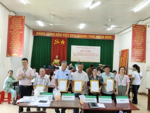 TRI ÂN CÁC TỔ TRƯỞNG TỔ TIẾT KIỆM VÀ VAY VỐN KHÔNG CÒN ĐỦ...