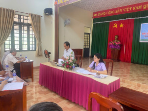 Đồng chí Châu Ngọc Thành, Ủy viên BTV Đảng ủy, Chủ nhiệm UBKT Đảng xã (phụ trách địa bàn Thôn 1) đã về dự buổi sinh hoạt Chi bộ thôn 1 (mở rộng).