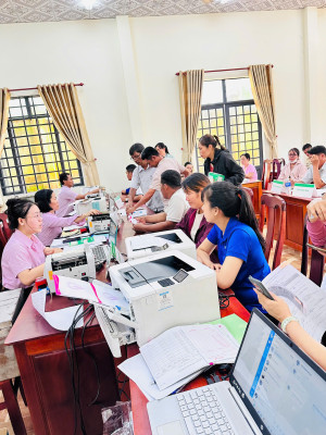 Đoàn Thanh niên xã Phú Nghĩa hỗ trợ người sau cai nghiện...
