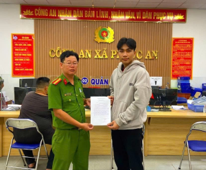 Công dân đầu tiên của xã Phước An viết đơn tình nguyện tham gia nghĩa vụ Công an nhân dân trước mùa tuyển quân 2026