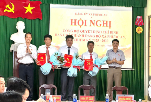 Trao Quyết định chỉ định bổ sung Ban Chấp hành Đảng bộ xã Phước An, nhiệm kỳ 2025-2030