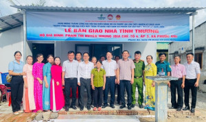 Xã Phước An bàn giao Nhà tình thương cho hộ khó khăn