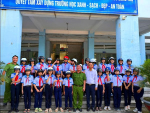 Tuyên truyền phòng, chống ma túy, tệ nạn xã hội, bạo lực học đường và trật tự an toàn giao thông tại trường THCS Long Thọ cơ sở 1