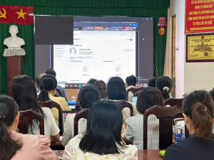 Xã Phước An tập huấn trực tuyến ứng dụng “Sổ tay đảng viên điện tử”