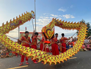 Trao trên 1400 phần quà cho thiếu nhi tại Chương trình “Vui...