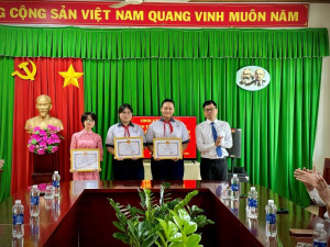 UBND xã Phước An khen thưởng đột xuất Giáo viên và Học sinh đạt Giải Ba cuộc thi Khoa học Kỹ thuật cấp Tỉnh năm 2026