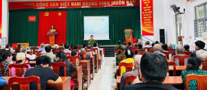 Tuyên truyền, vận động giao nộp, đấu tranh với tội phạm và vi phạm pháp luật về vũ khí, vật liệu nổ, công cụ hỗ trợ và pháo cho trên 200 đoàn viên, hội viên và nhân dân trên địa bàn