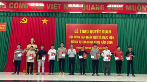 Xã Phước An tổ chức lễ trao quyết định gọi công dân nhập ngũ và thực hiện nghĩa vụ tham gia công an nhân dân năm 2026
