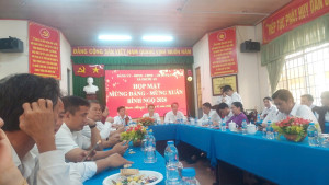 Xã Phước An tổ chức họp mặt cán bộ, công chức đầu năm Bính Ngọ