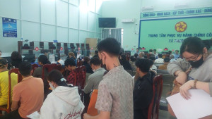 Nhộn nhịp đầu xuân tại Trung tâm Phục vụ hành chính công xã Phước An