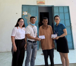 Ủy Ban MTTTQ Việt Nam xã Phước An thăm và trao tặng quà cho hộ nghèo và học sinh có hoàn cảnh khó khăn trên địa bàn xã