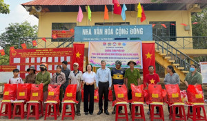Ủy ban MTTQ Việt Nam xã Phước An khảo sát thực hiện mô hình “Từ nội địa hướng về biên giới - Chung tay vì an sinh cộng đồng” tại xã Phú Nghĩa