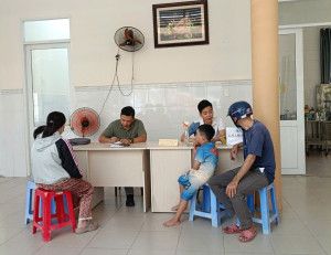 Khám sàng lọc phát hiện sớm khuyết tật cho trẻ em trên địa bàn xã Phước An