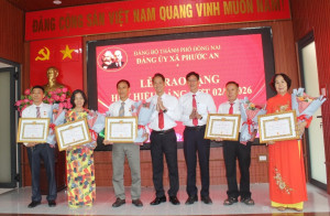 Xã Phước An trao Huy hiệu Đảng cho 22 đảng viên đợt 2-9