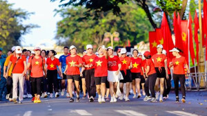 Phước Bình tham gia chương trình “Cùng Việt Nam tiến bước”