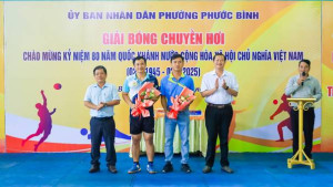 Khai mạc giải bóng chuyền hơi chào mừng kỷ niệm 80 năm Cách mang Tháng Tám và Quốc khánh 2-9
